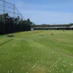 ゴルファーの疑問！ボールはどうやって集めるの？打席のマットは？練習場の裏側をお見せします